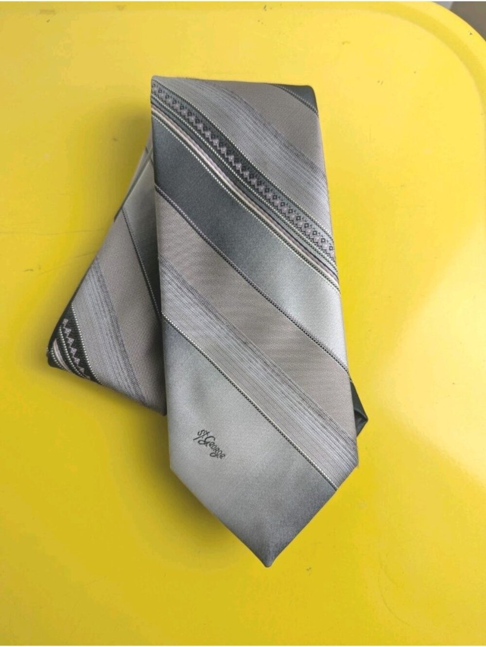 Allyn St George VTG Tie Silk Blend Black Silver Purple 55" L USA